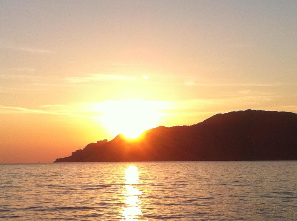 Capo D'Orto - Porto - Corse Hotel Luaran gambar