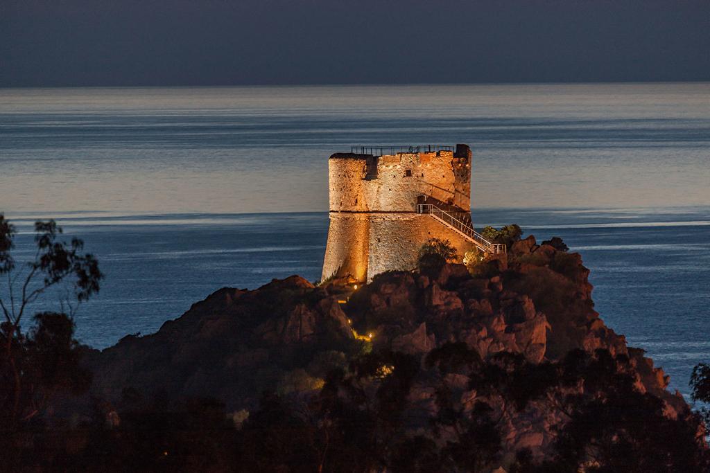 Capo D'Orto - Porto - Corse Hotel Luaran gambar